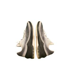 Nike Airmax Infuriate Basketball Shoes Men’s Size 11 Black White Sneakers